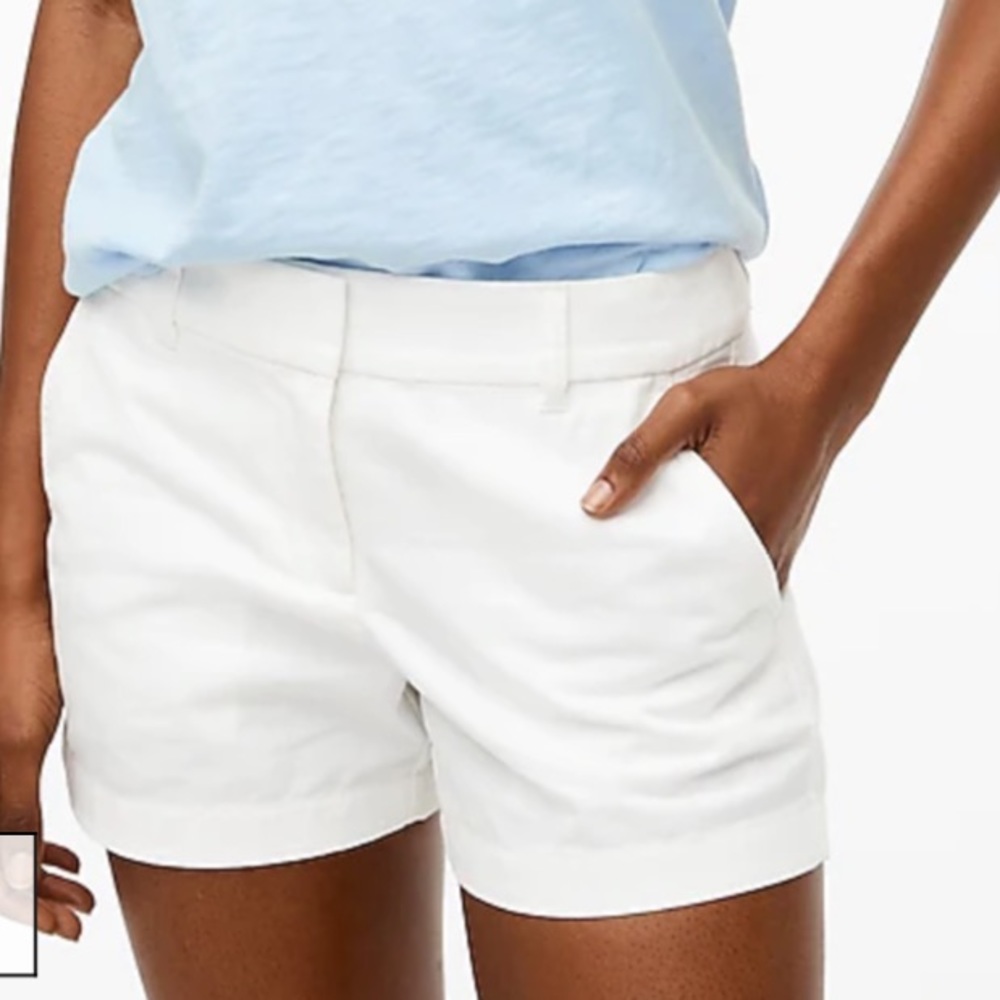 J Crew 3.5" classic chino shorts - New with tags - Size 4 - White